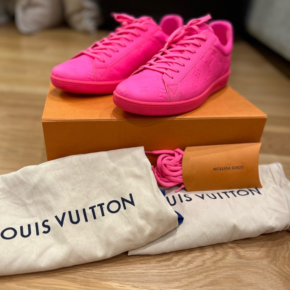 AUTHENTIC LOUIS VUITTON Luxembourg men’s sneaker LV ITALY 11, US MENS 12